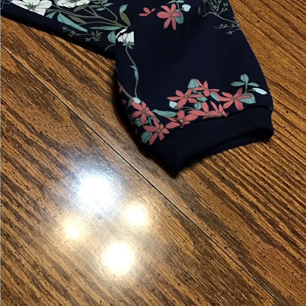 Floral Women's Jacket  New with tags size extra large Maurices- Navy - Picture 9 of 12